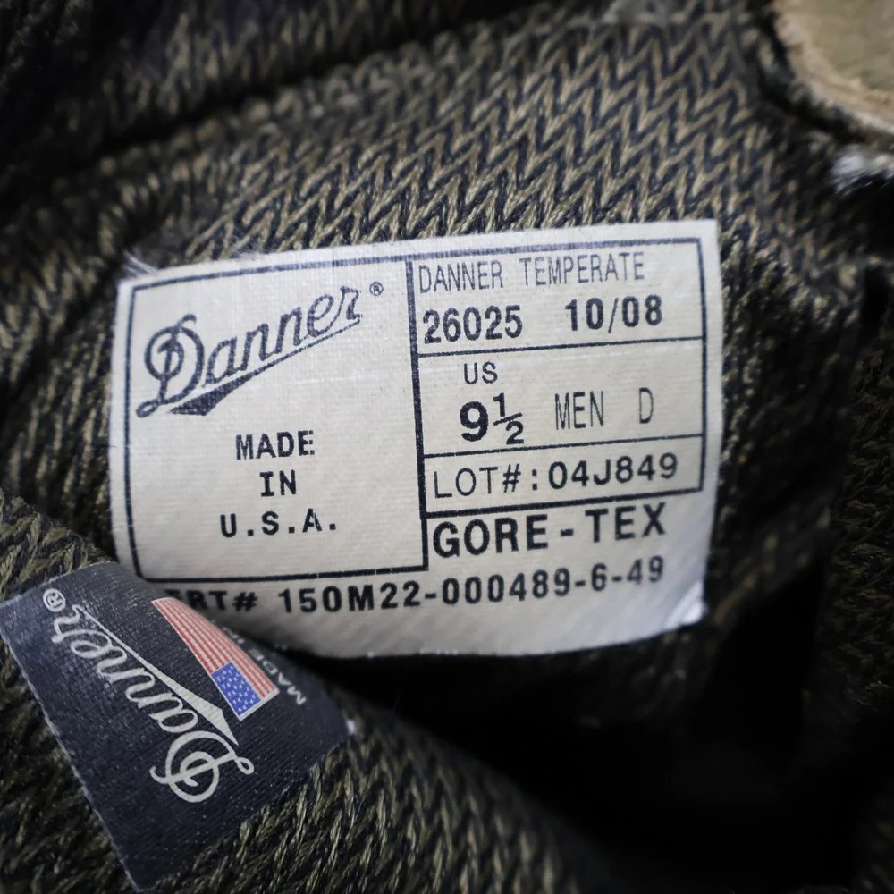 Danner Men 9.5D Combat Boots Brown Temperate Goretex USMC Vibram USA Made 26025